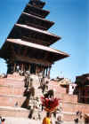 Kathmandu-1.jpg (108378 bytes)